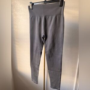 Women’s Ribbed Seamless High-Waisted Leggings Gray Size L Stretch